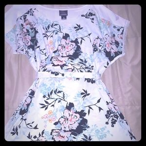 Maternity short sleeve shirt